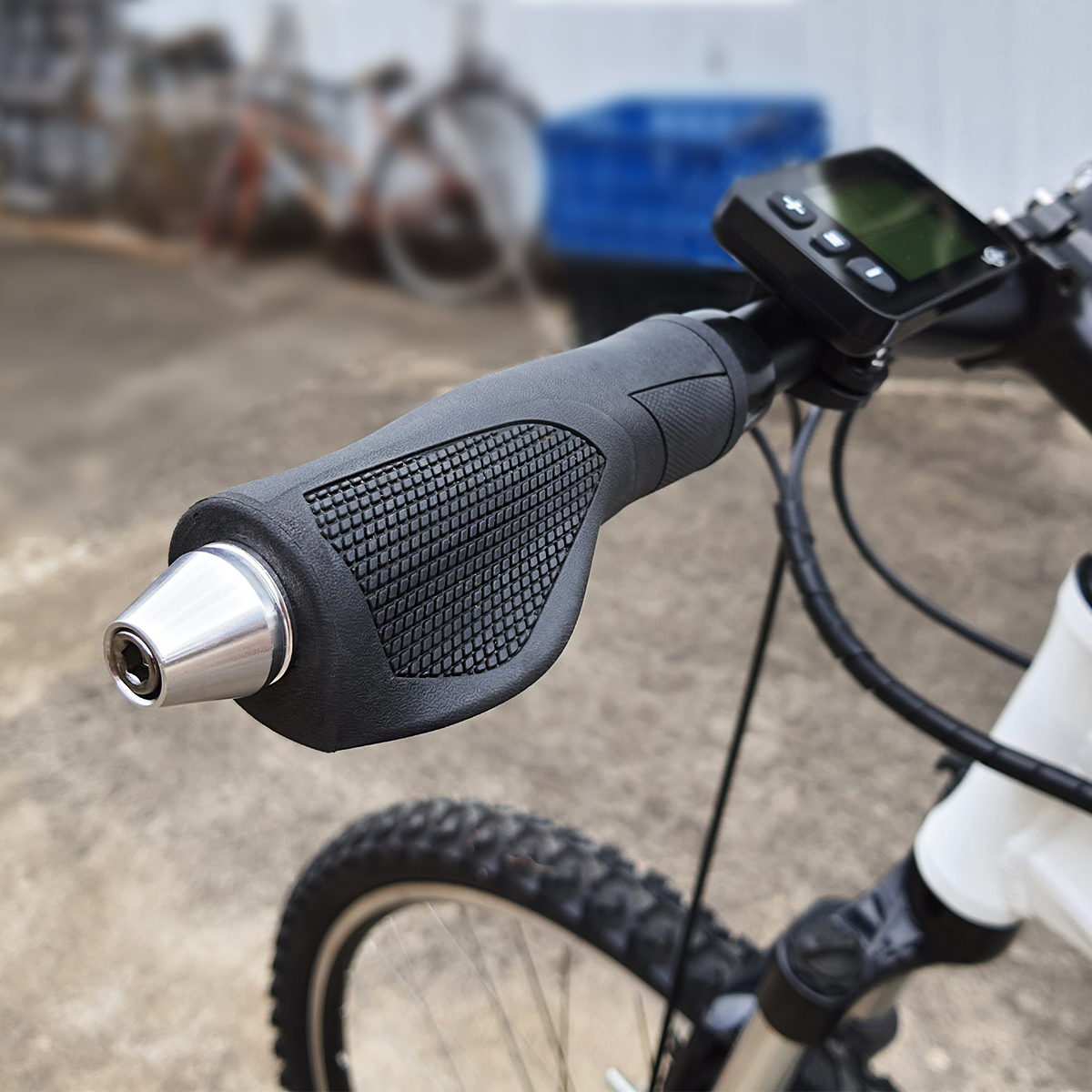 ONIPAX 2pcs Tone Handle Bar End Plugs (Silver/Black)