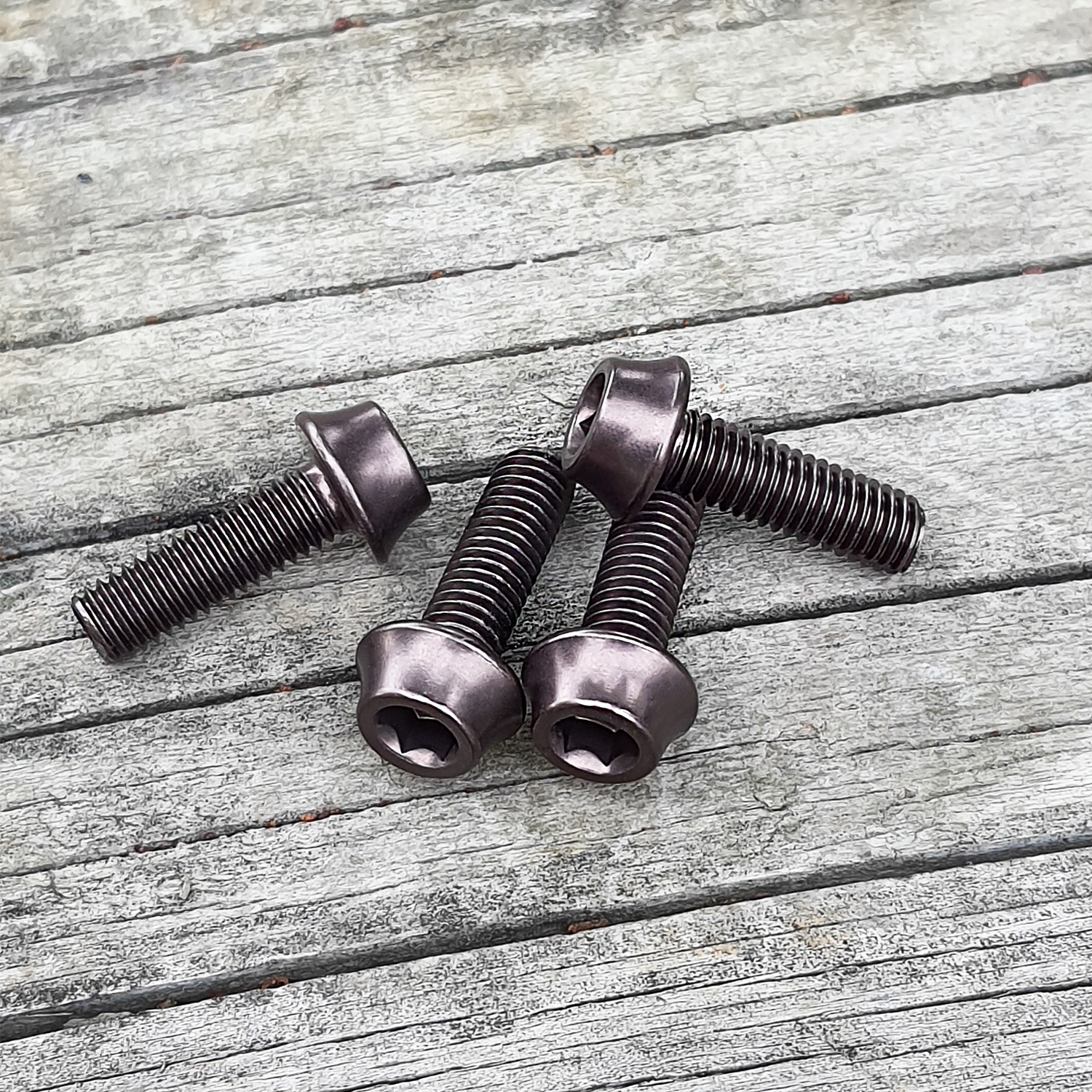 ONIPAX Aluminum Water Bottle Cage Bolts M5 x 16mm Pack of 4 pcs