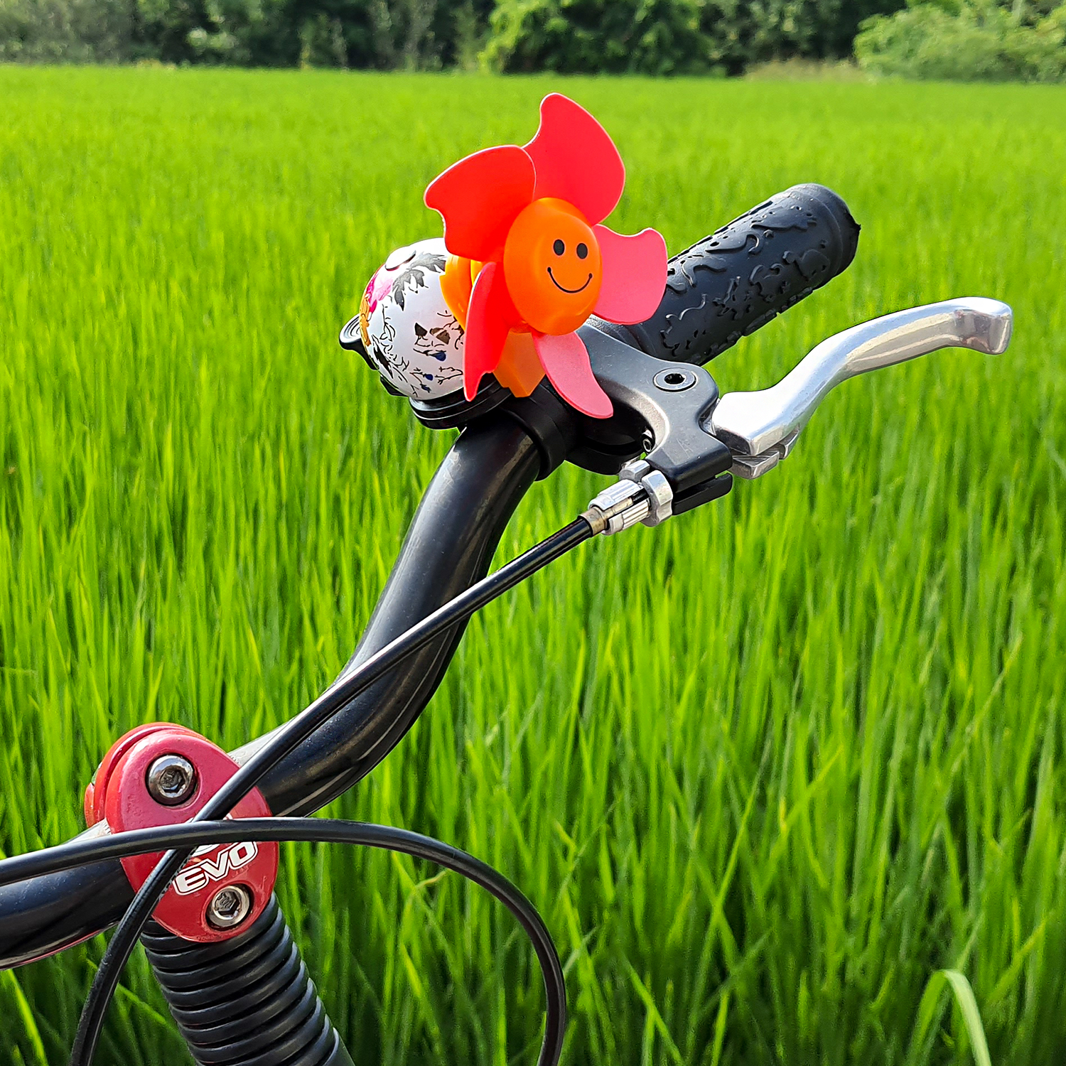 ONIPAX Sun Smile Windmill Bike Bell