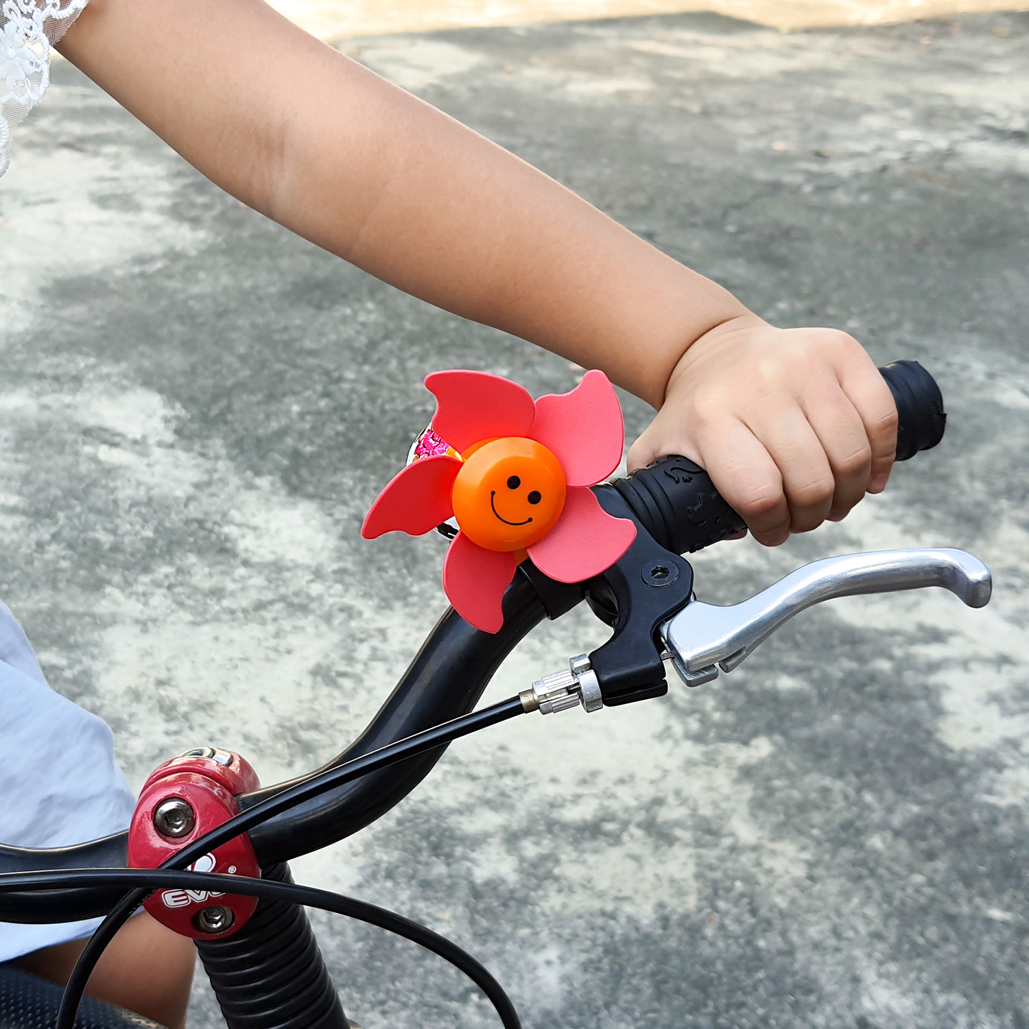 ONIPAX Sun Smile Windmill Bike Bell