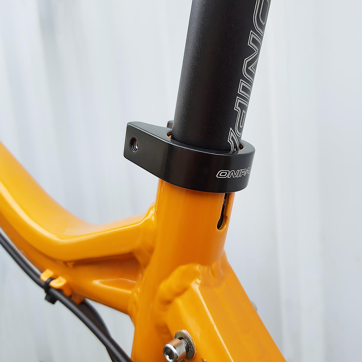 ONIPAX Bicycle Seat Post Clamp Aluminum Alloy 31.8MM/34.9MM Black