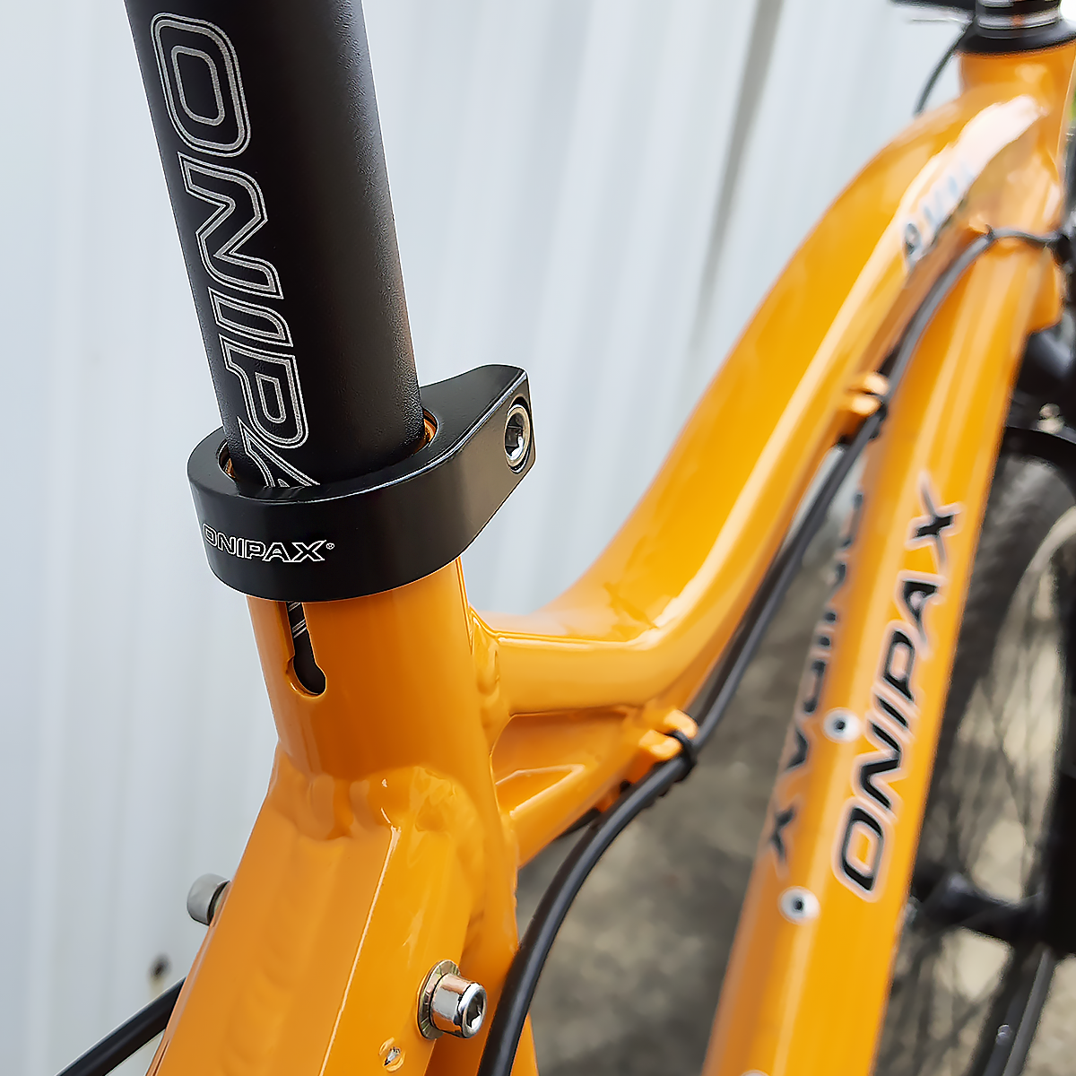 ONIPAX Bicycle Seat Post Clamp Aluminum Alloy 31.8MM/34.9MM Black